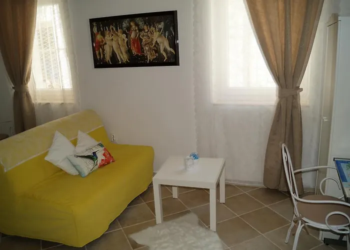 Amd Infinity شقة سبليت